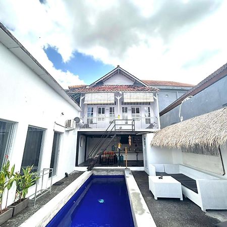 White Sandat Guest House Убуд Экстерьер фото