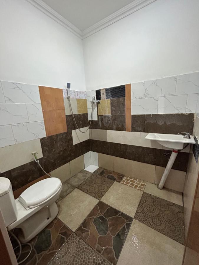 White Sandat Guest House Убуд Экстерьер фото
