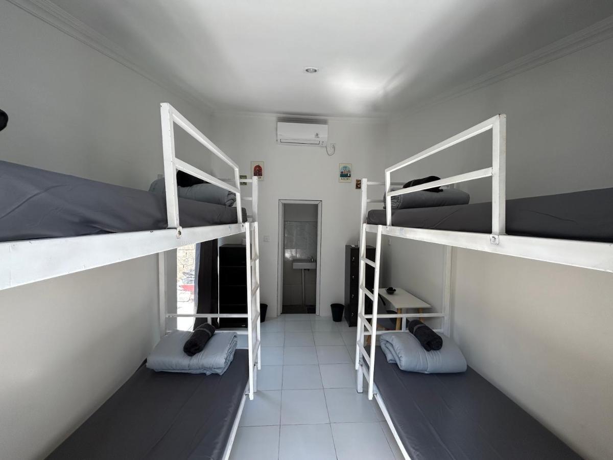 White Sandat Guest House Убуд Экстерьер фото