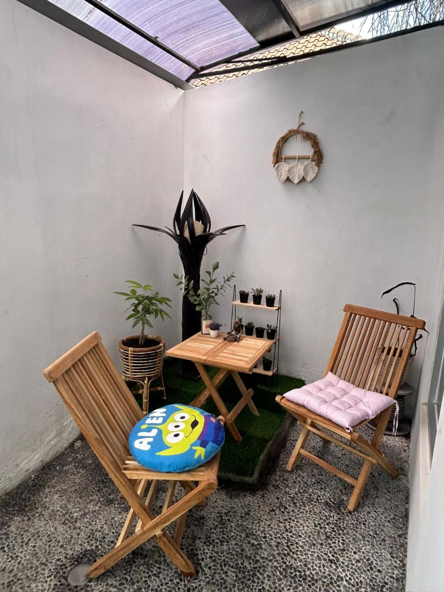 White Sandat Guest House Убуд Экстерьер фото